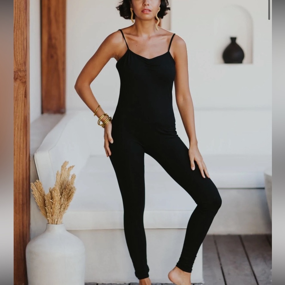 NWT Myra Penaloza Black Adjustable Spaghetti Strap Jumpsuit - OS